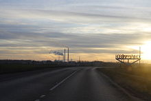 код города новомичуринск рязанской области. 220px Novomuchurinsk town sign. код города новомичуринск рязанской области фото. код города новомичуринск рязанской области-220px Novomuchurinsk town sign. картинка код города новомичуринск рязанской области. картинка 220px Novomuchurinsk town sign. Новомичу́ринск — город (с 1981) в России, в Пронском районе Рязанской области. Расположен на севере Окско-Донской равнины, на правом берегу реки Проня (приток Оки), в 20 км от железнодорожной станции Биркино, в 85 км к югу от Рязани. Территория 26 км². Высота над уровнем моря 120 метров.